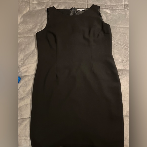Kasper Dresses & Skirts - Kasper Separates black sheath dress, size 18